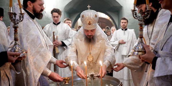 On Theophany Eve, Patriarchal Exarch of Southeast Asia Celebrated Divine Liturgy and Presbyter Ordination at  Patriarchal Metochion of the Church of Life-Giving Trinity in Ostankino